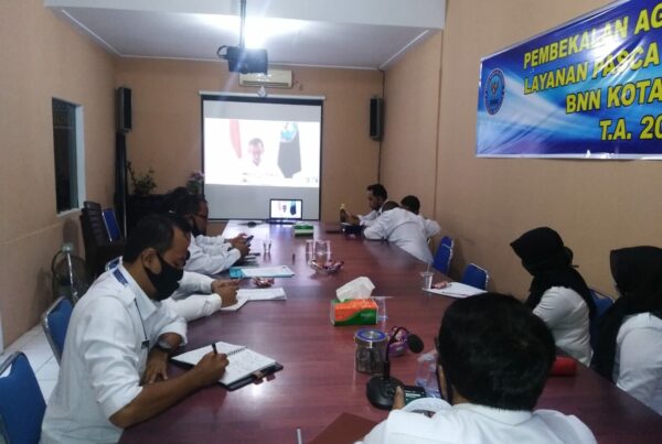 Rapat Pimpinan Nasional (RAPIMNAS) BNN RI melalui Video Conference 13 Juli 2020 Rapat Pimpinan Nasional (RAPIMNAS) BNN RI melalui Video Conference 13 Juli 2020