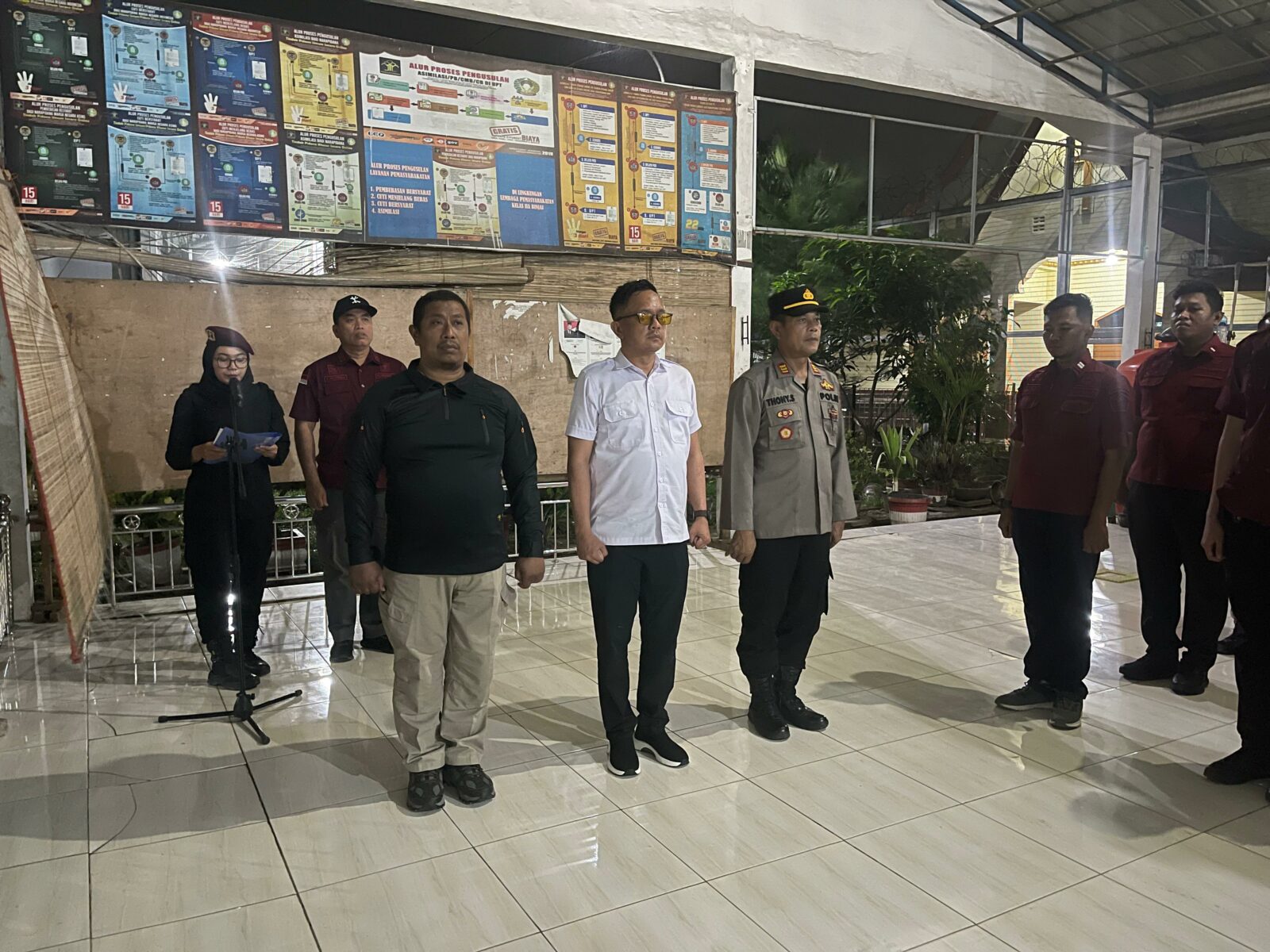 BNNK BINJAI-TNI-POLRI : "DEKLARASI BEBAS NARKOBA-RAZIA DI LAPAS KELAS IIA BINJAI" BNNK BINJAI-TNI-POLRI : “DEKLARASI BEBAS NARKOBA-RAZIA DI LAPAS KELAS IIA BINJAI